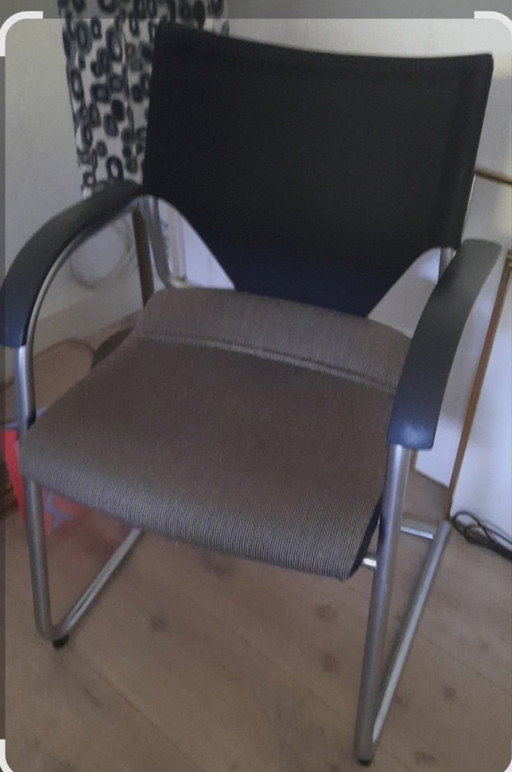Chaises Wilkhahn Type Modus