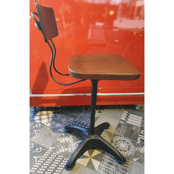 Image 1 of Tabouret industriel automatique réglable avec dossier par Kewaunee Mfg, USA 1930s