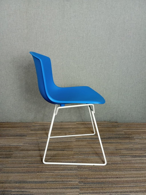 1X Chaise en plastique Harry Bertoia