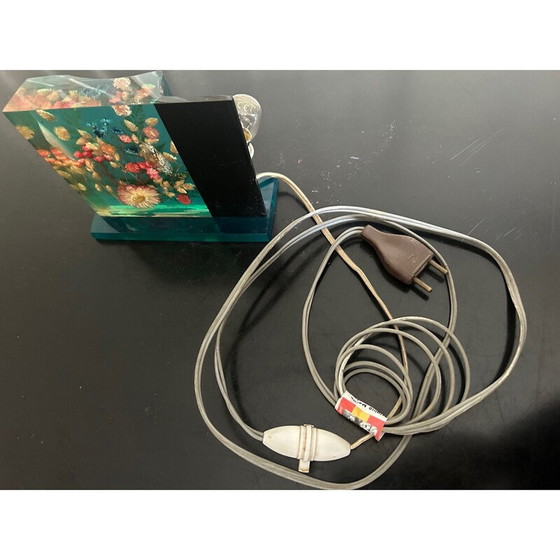 Image 1 of Lampe vintage en résine et fleurs, 1970