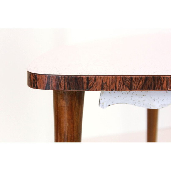 Image 1 of Table basse triangulaire en bois, 1950