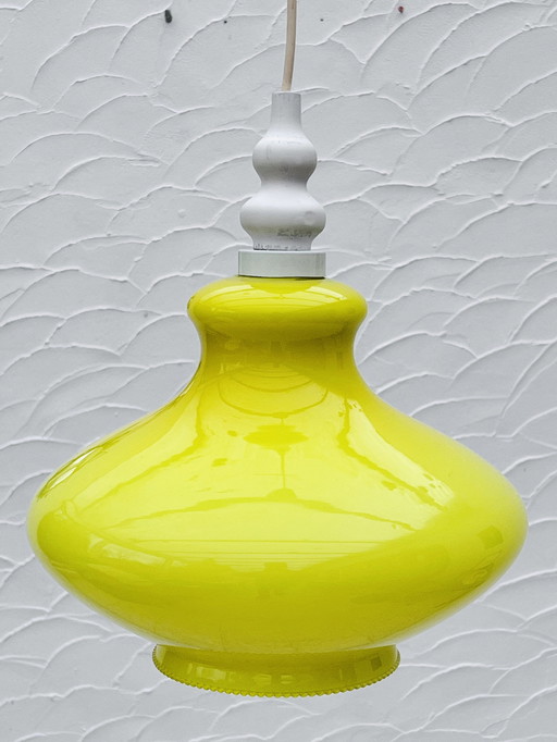 Suspension en Opaline Jaune