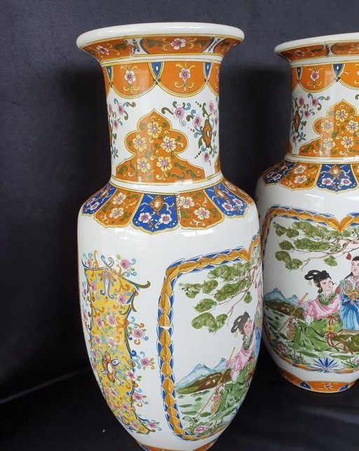 1445 Vases chinois orientaux avec tableau, 2 pièces