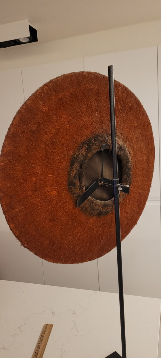 Image 1 of Chapeau zoulou rouge original avec de vrais poils de pubis