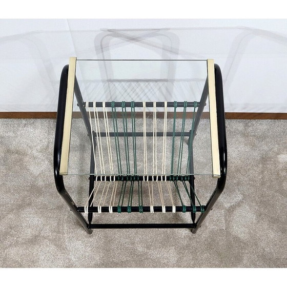 Image 1 of Table d'appoint vintage en tube métallique et verre transparent avec porte-revues, 1950