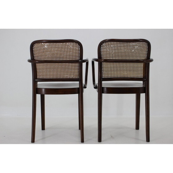Image 1 of Paire de fauteuils vintage en bois courbé No. 811 par Josef Hoffmann pour Thonet, Tchécoslovaquie années 1920
