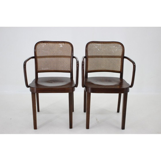 Image 1 of Paire de fauteuils vintage en bois courbé No. 811 par Josef Hoffmann pour Thonet, Tchécoslovaquie années 1920