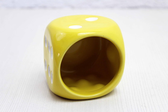 Image 1 of Pot Vintage En Céramique En Forme De Dé 