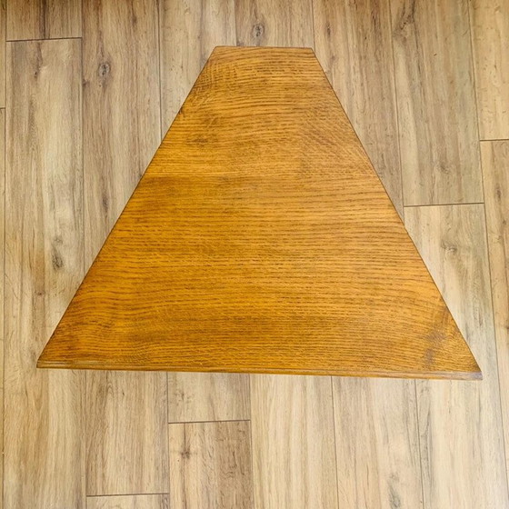 Image 1 of Table basse vintage en chêne trapézoïdal