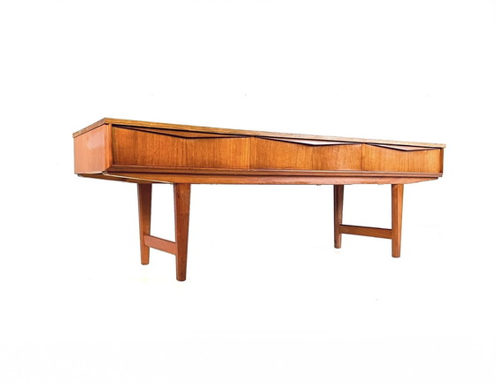 Image 1 of Buffet bas vintage danois 1960