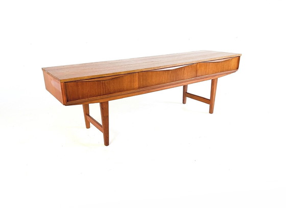 Image 1 of Buffet bas vintage danois 1960