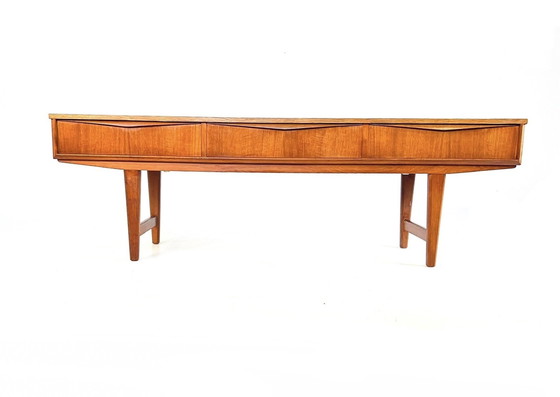 Image 1 of Buffet bas vintage danois 1960