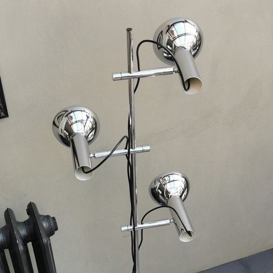 Image 1 of Upright 3-Fold Spot Chrome