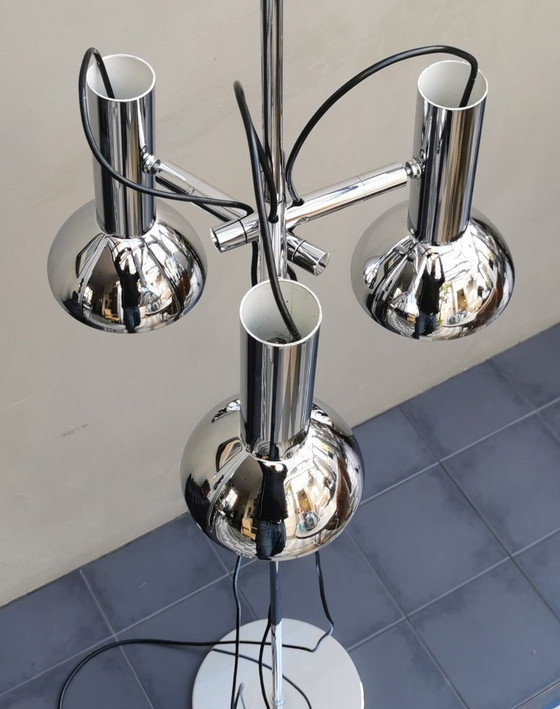 Image 1 of Upright 3-Fold Spot Chrome