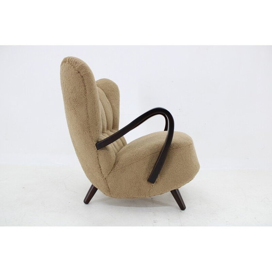 Image 1 of Fauteuil à oreilles vintage en tissu Boucle, Tchécoslovaquie 1940