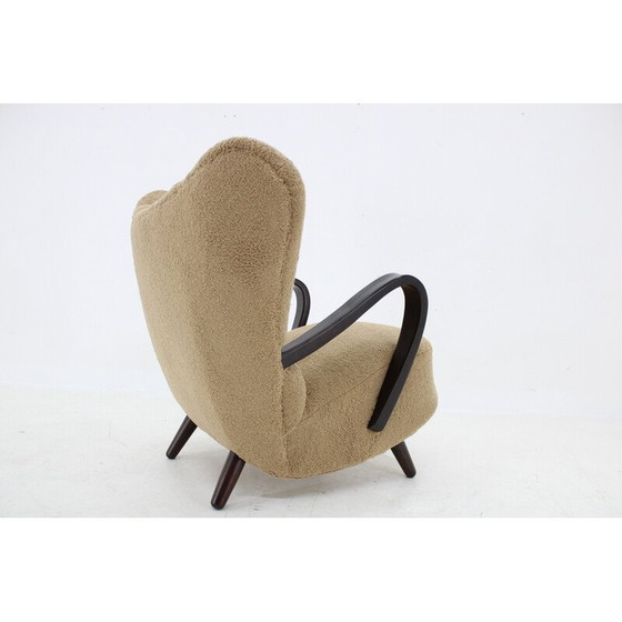 Image 1 of Fauteuil à oreilles vintage en tissu Boucle, Tchécoslovaquie 1940