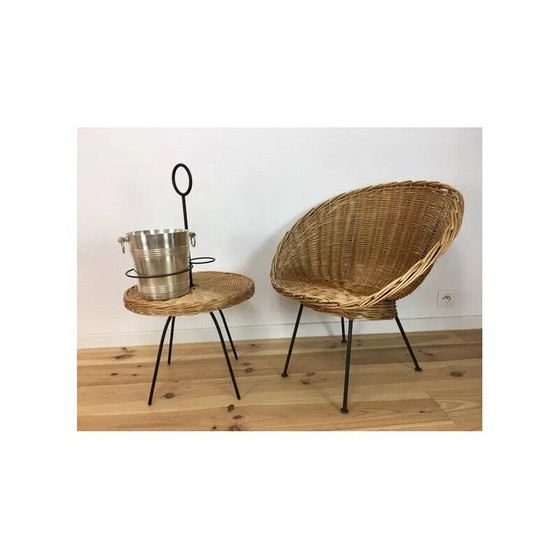 Image 1 of Table d'appoint portable en osier et métal, 1950