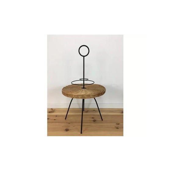 Image 1 of Table d'appoint portable en osier et métal, 1950