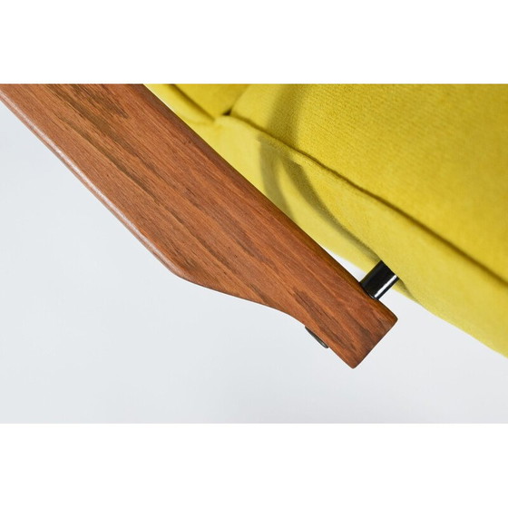 Image 1 of Fauteuil vintage type 300-190 jaune par Henryk Lis 1970