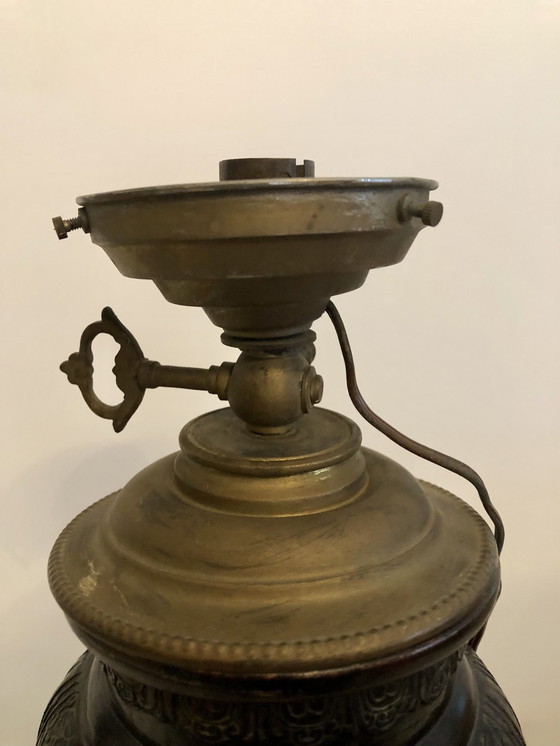 Image 1 of Lampe Asiatique En Bronze Patiné Et Doré 