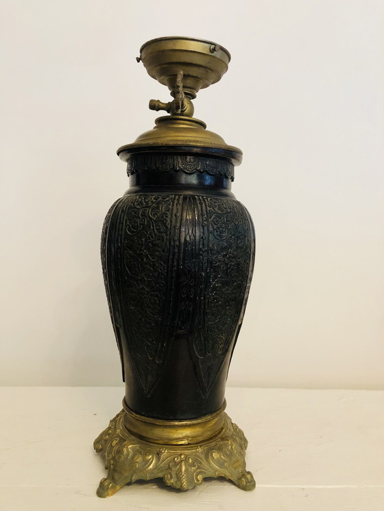 Image 1 of Lampe Asiatique En Bronze Patiné Et Doré 