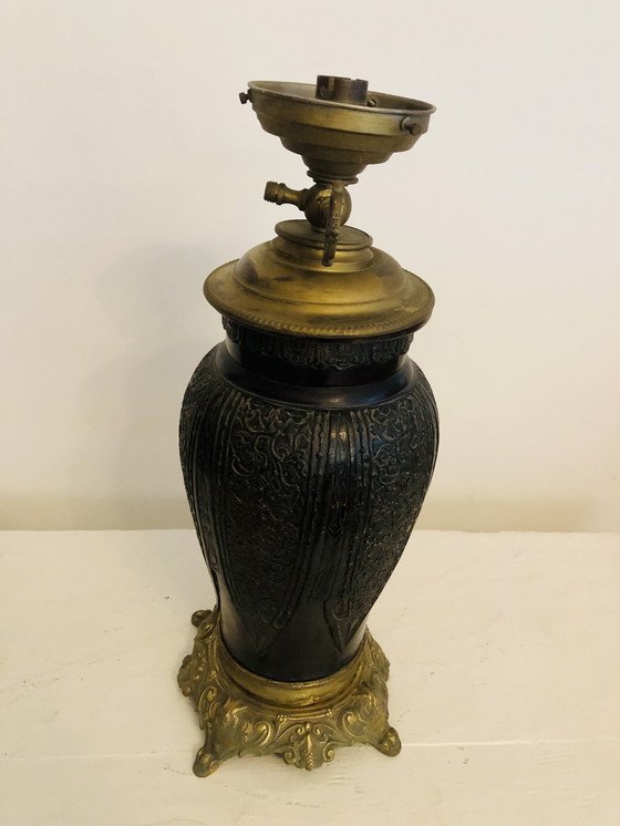 Image 1 of Lampe Asiatique En Bronze Patiné Et Doré 