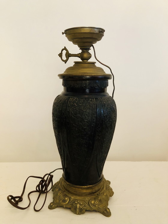 Image 1 of Lampe Asiatique En Bronze Patiné Et Doré 