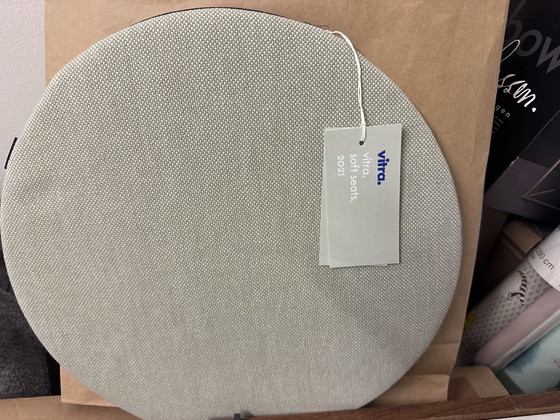Image 1 of Vitra Soft Seats Type C Hopsak Beige Cushion