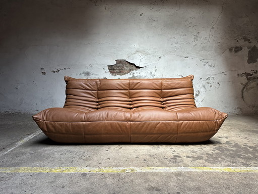 Ligne Roset Togo trois places en cuir marron