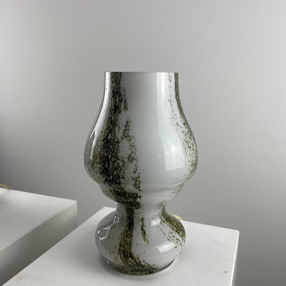 Image 1 of Paire de lampes de table à champignon en verre blanc et vert par Doria Leuchten, 1970