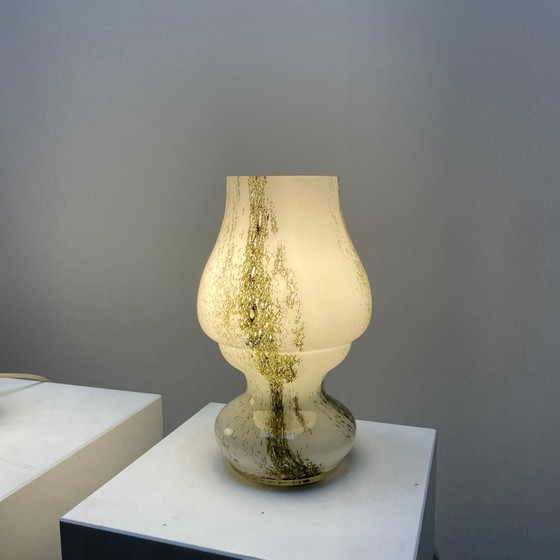 Image 1 of Paire de lampes de table à champignon en verre blanc et vert par Doria Leuchten, 1970