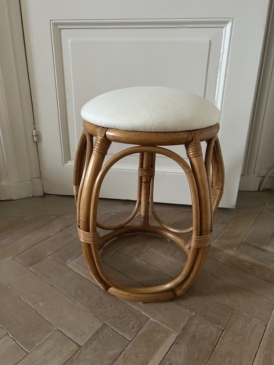 Image 1 of Tabouret en bambou professionnellement recouvert de lin