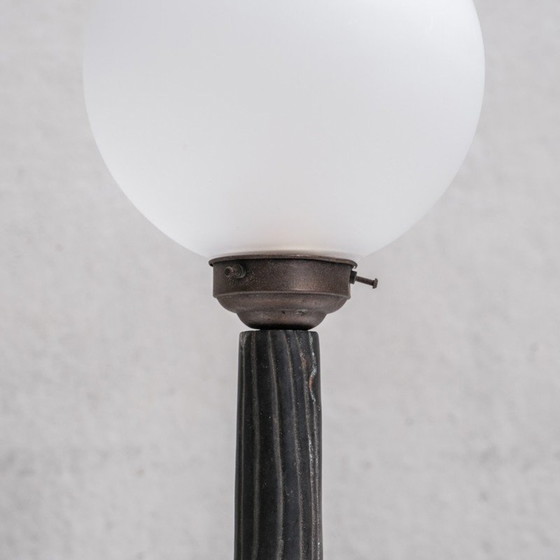 Image 1 of Lampes de table vintage en métal et verre opaque, France 1950