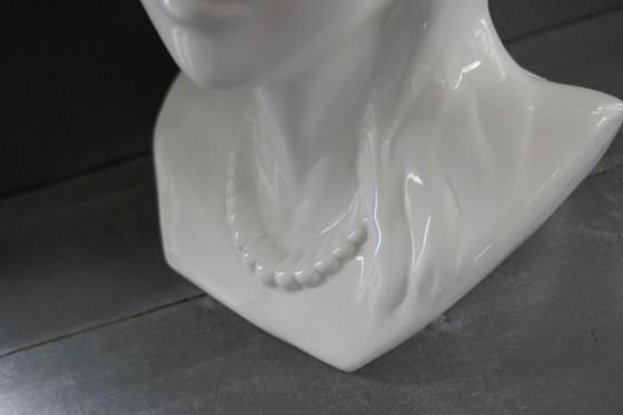 Image 1 of Statue Vintage Buste Femme Blanc Brillant