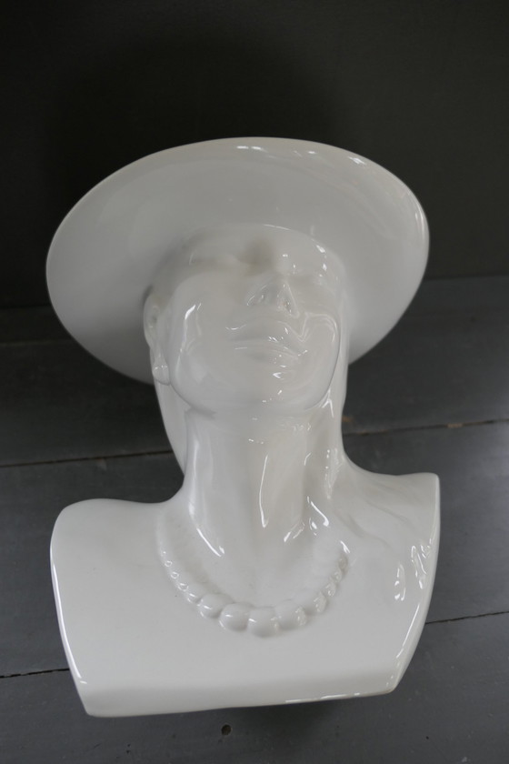 Image 1 of Statue Vintage Buste Femme Blanc Brillant