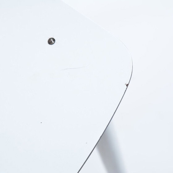 Image 1 of Chaise blanche du milieu du siècle par T On en chêne et formica, Tchécoslovaquie années 1960