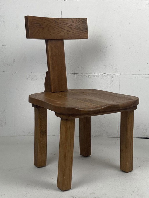 Chaise basse ou chaise d'enfant en chêne brutaliste, 1970S