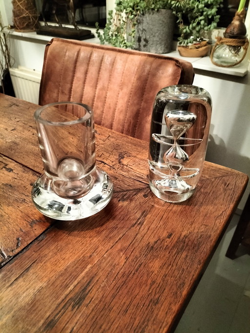 2 objets en verre