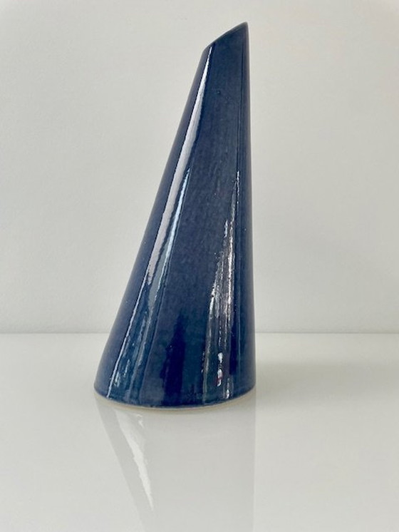 Image 1 of Vase à motifs obliques Céramique émaillée bleu denim
