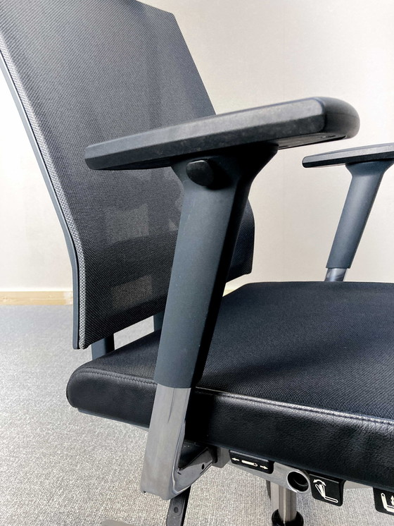 Image 1 of Viasit Scope Netweave Swivel Chair
