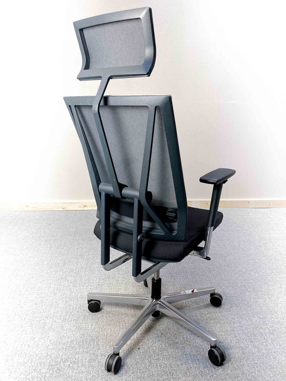 Image 1 of Viasit Scope Netweave Swivel Chair
