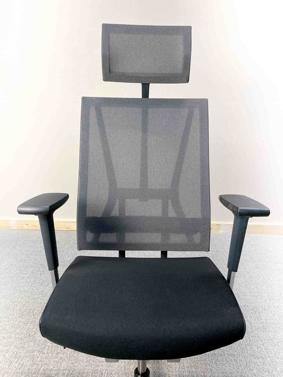 Image 1 of Viasit Scope Netweave Swivel Chair