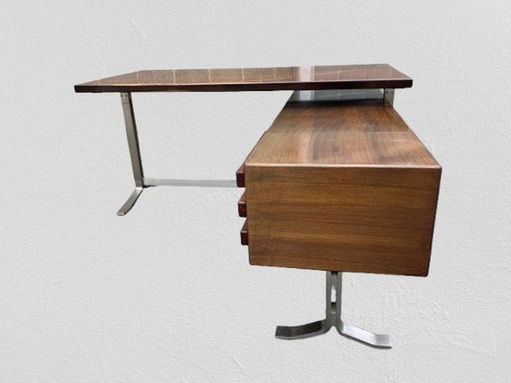 Image 1 of Bureau d'angle Par Gianni Moscatelli Pour Formanova