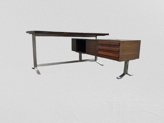 Image 1 of Bureau d'angle Par Gianni Moscatelli Pour Formanova