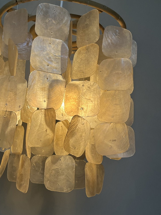 Image 1 of Lampe pendante en coquillage Capiz perle vintage