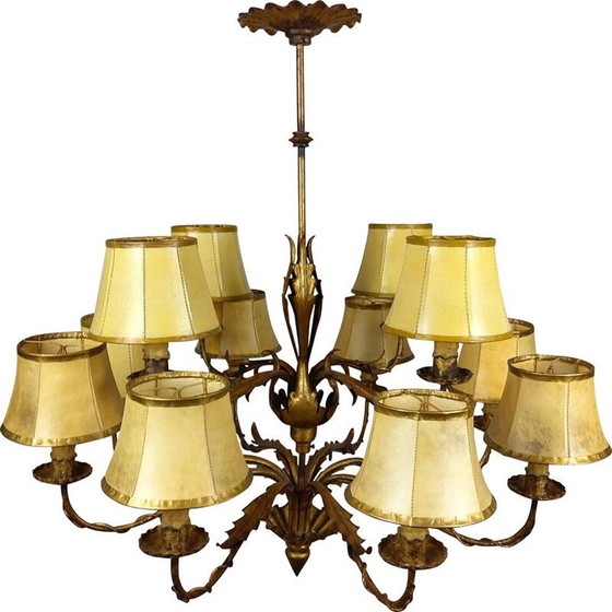 Image 1 of Lustre vintage doré avec 12 bras de lumière en tôle découpée, 1940