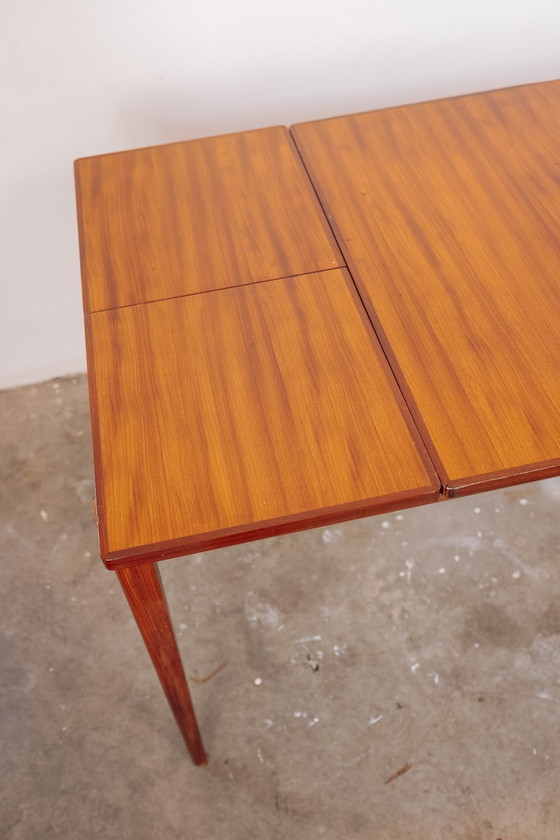 Image 1 of Table à manger extensible vintage 1960