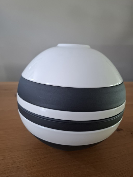 La Boule 7 pièces noir et blanc Par Villeroy & Boch