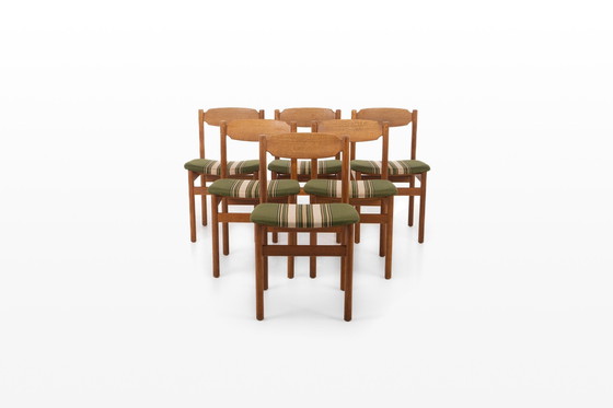 Image 1 of Ensemble de 6 chaises de salle à manger vintage en chêne