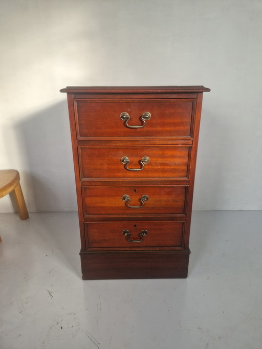 Cabinet d'archivage anglais avec faux cuir